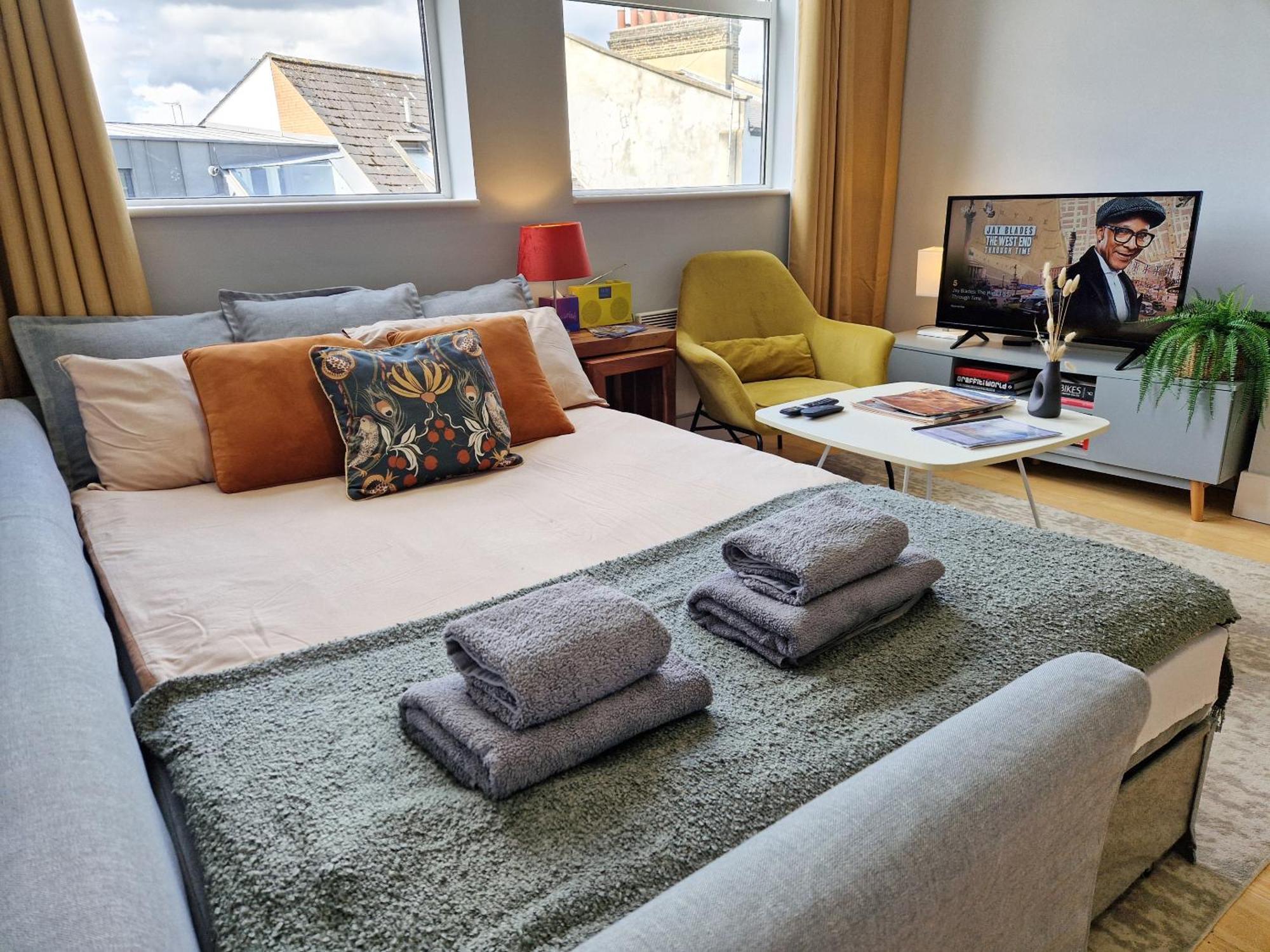 1-Bed Apartment, Close To Kensington Olympia With Free Wi-Fi & Netflix Londyn Zewnętrze zdjęcie