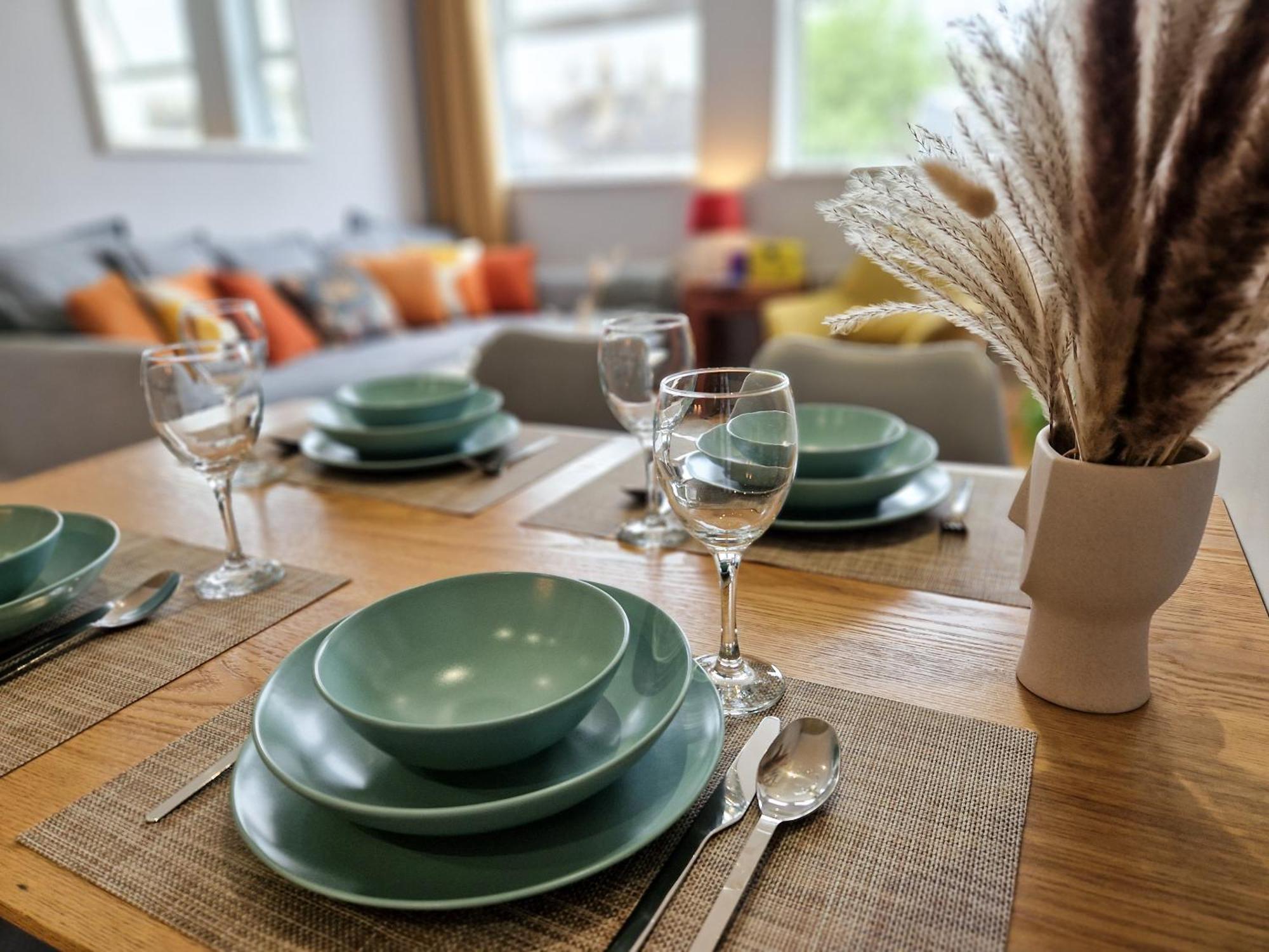 1-Bed Apartment, Close To Kensington Olympia With Free Wi-Fi & Netflix Londyn Zewnętrze zdjęcie