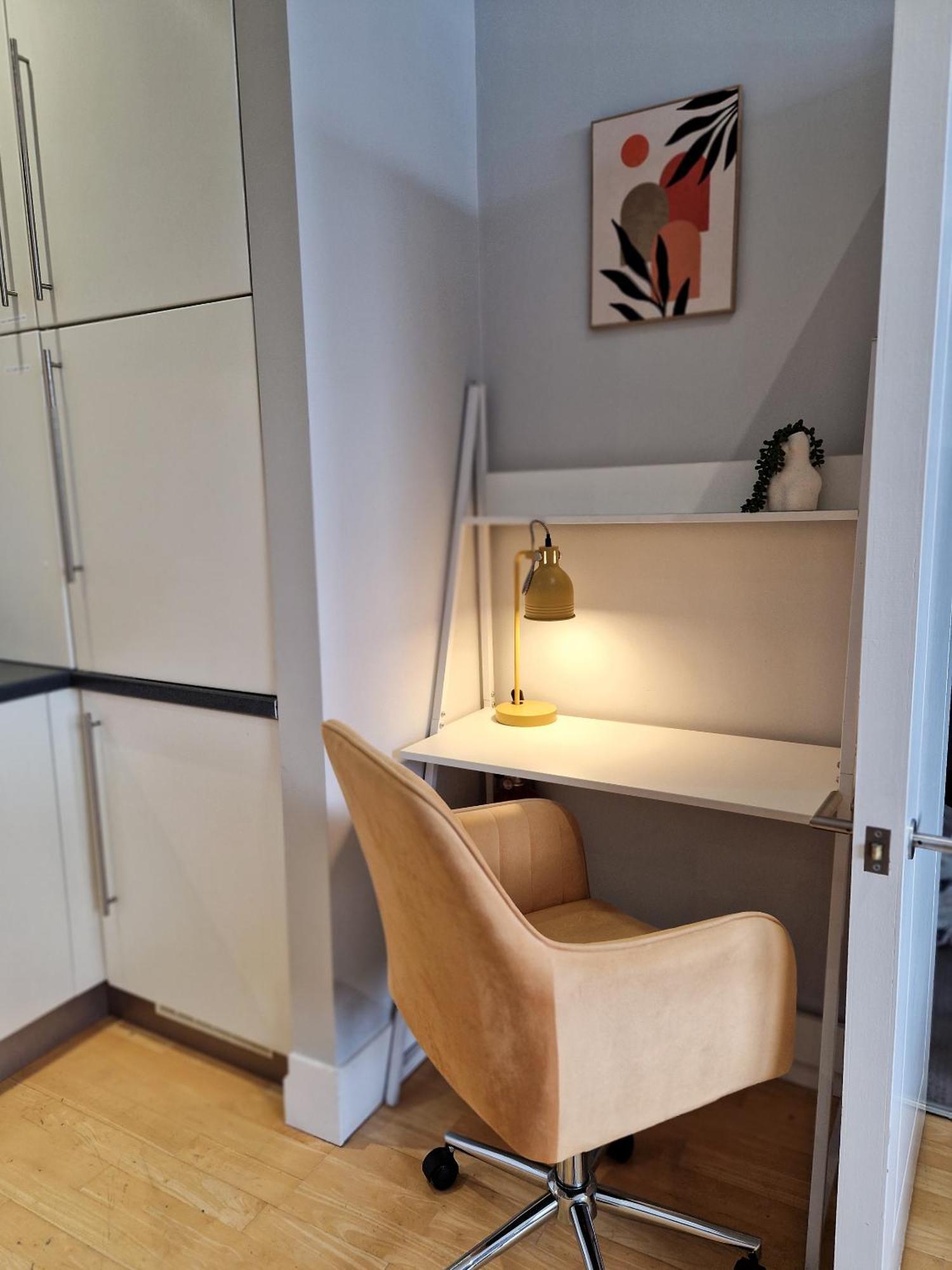 1-Bed Apartment, Close To Kensington Olympia With Free Wi-Fi & Netflix Londyn Zewnętrze zdjęcie