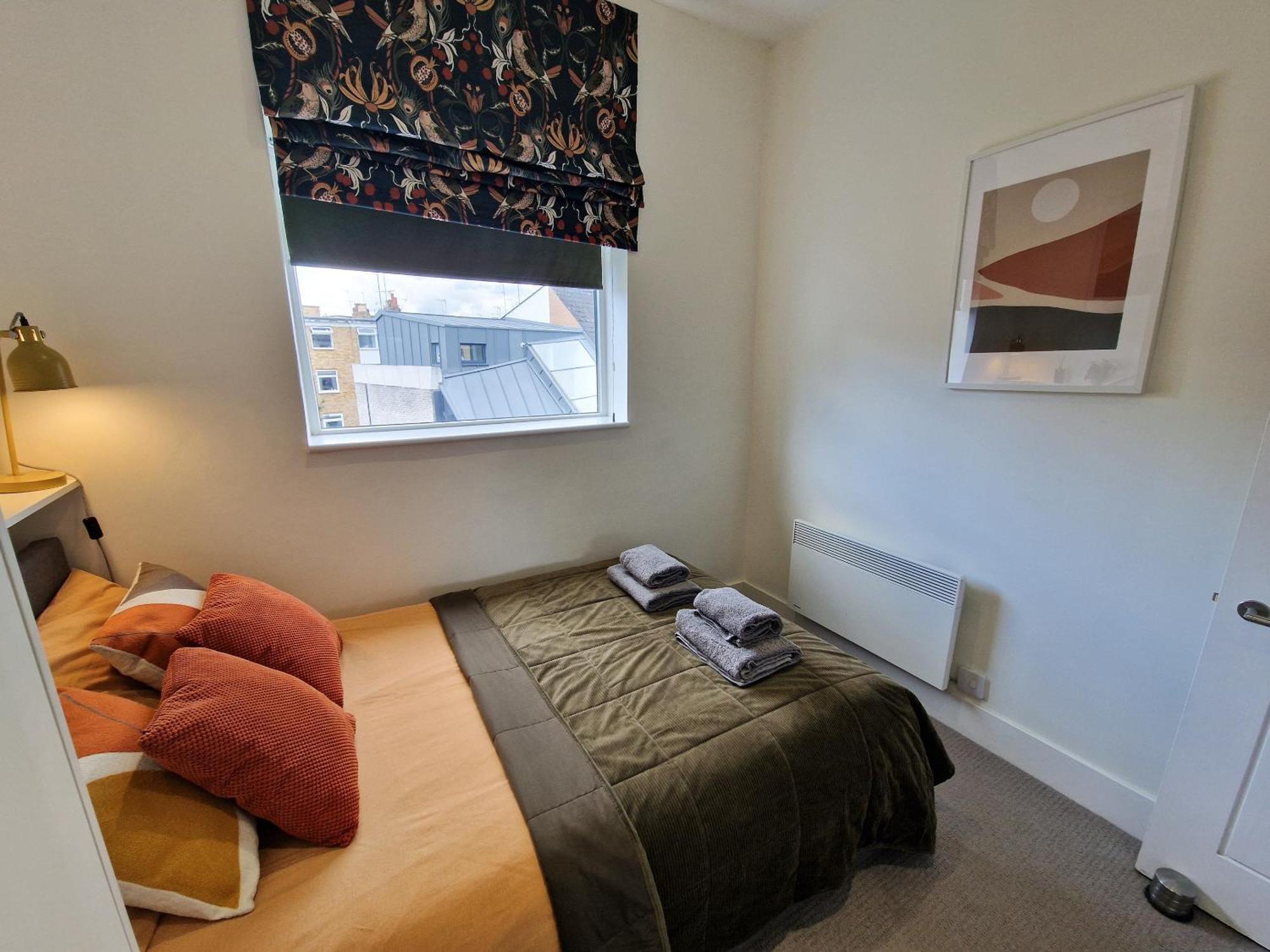1-Bed Apartment, Close To Kensington Olympia With Free Wi-Fi & Netflix Londyn Zewnętrze zdjęcie