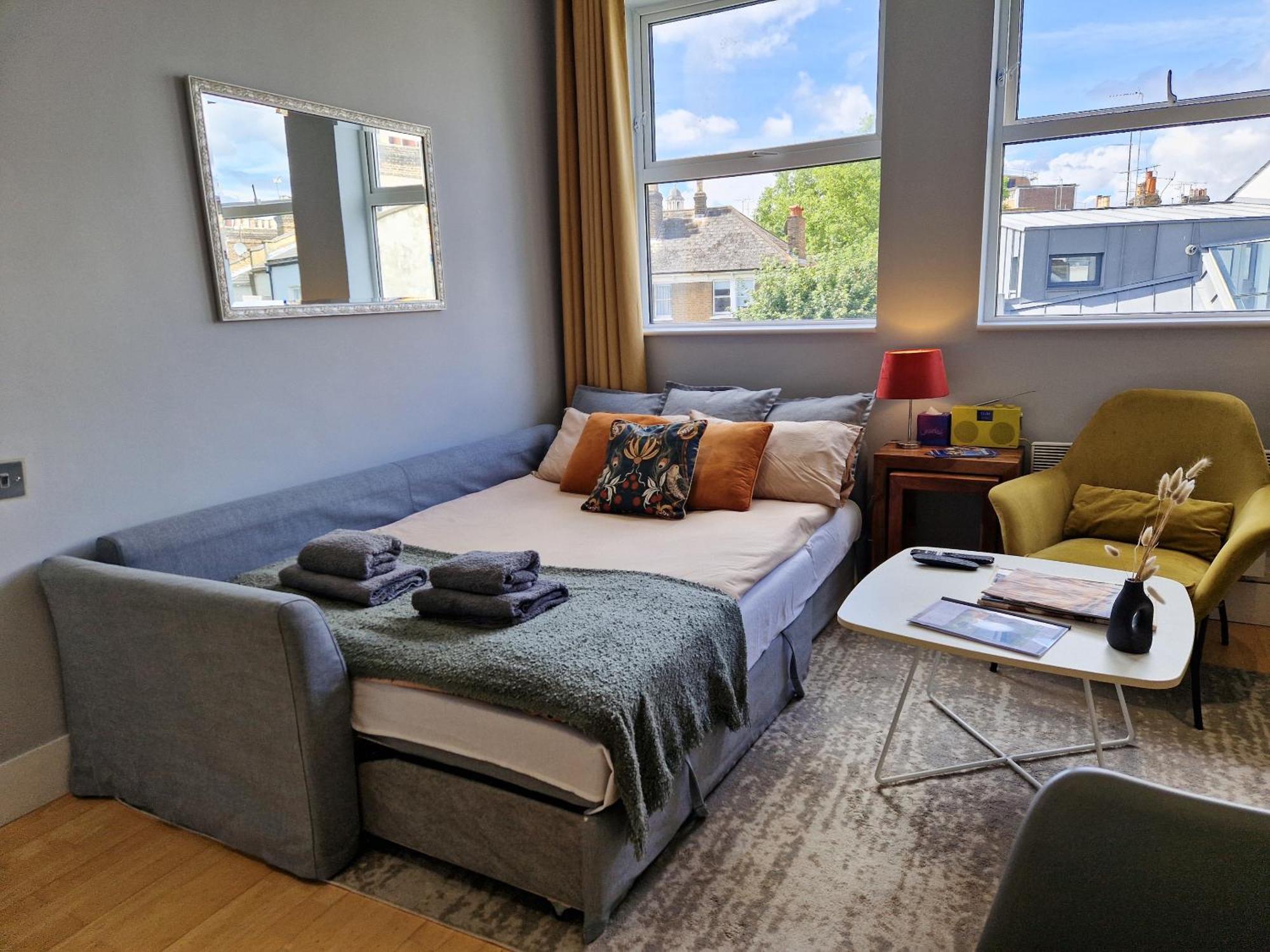 1-Bed Apartment, Close To Kensington Olympia With Free Wi-Fi & Netflix Londyn Zewnętrze zdjęcie