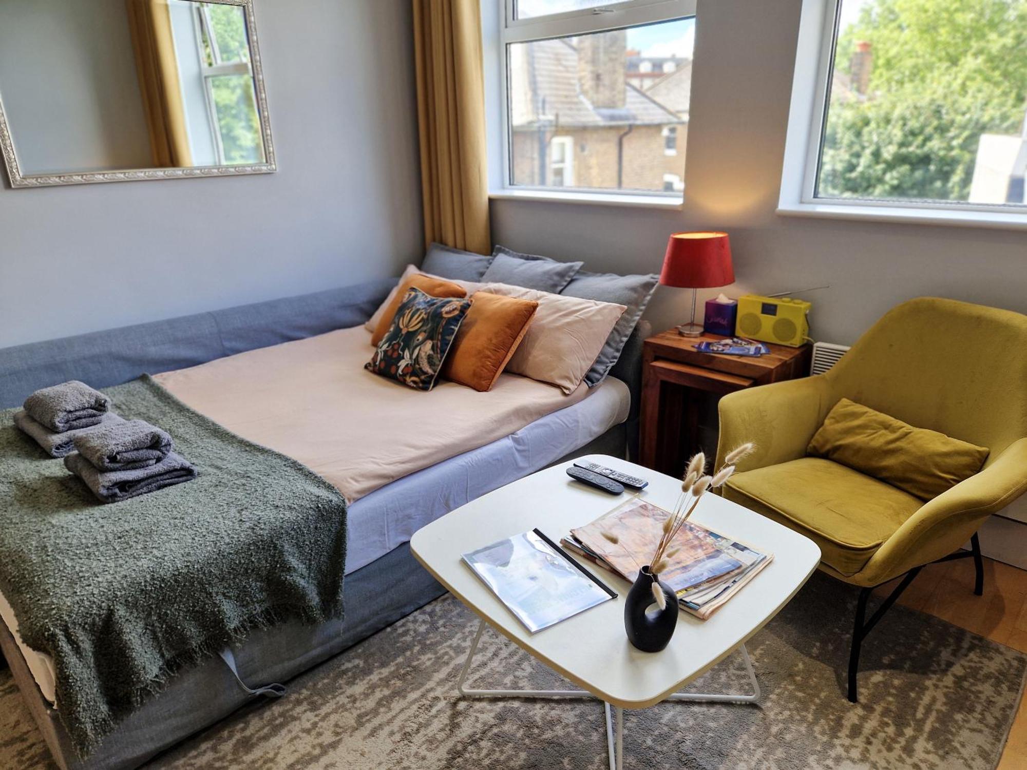 1-Bed Apartment, Close To Kensington Olympia With Free Wi-Fi & Netflix Londyn Zewnętrze zdjęcie