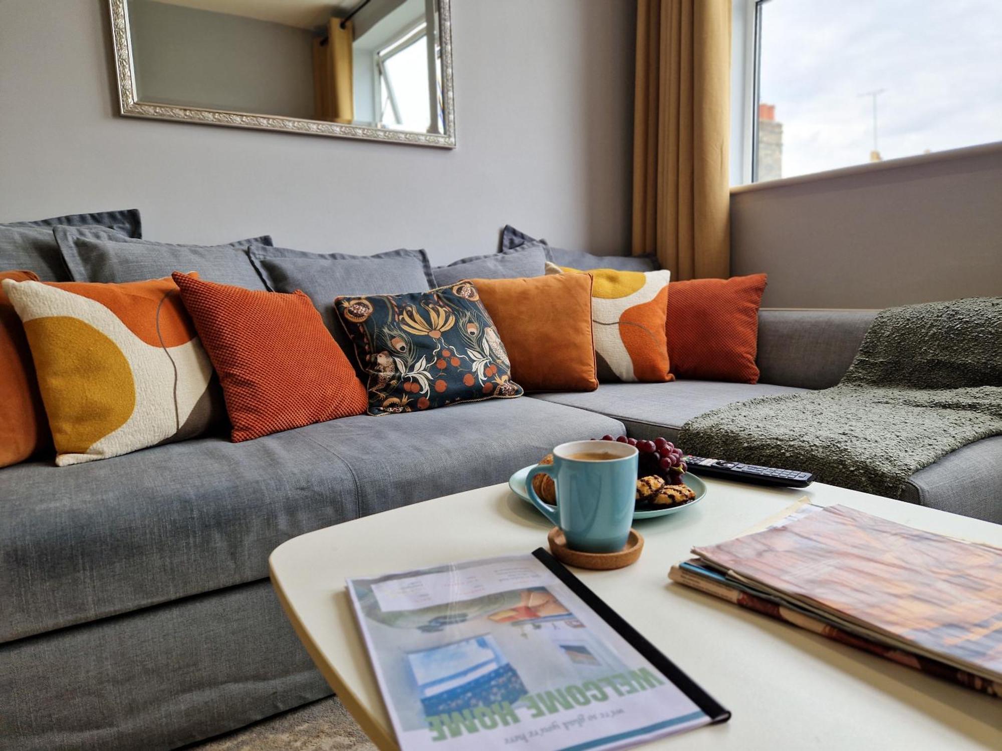 1-Bed Apartment, Close To Kensington Olympia With Free Wi-Fi & Netflix Londyn Zewnętrze zdjęcie