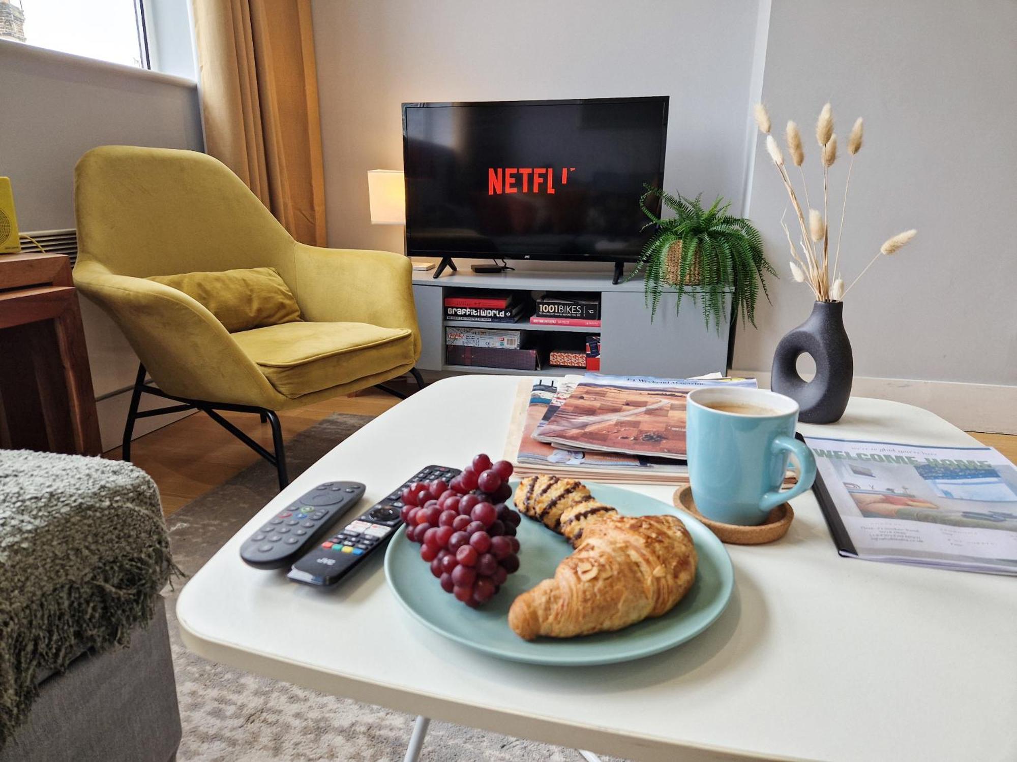 1-Bed Apartment, Close To Kensington Olympia With Free Wi-Fi & Netflix Londyn Zewnętrze zdjęcie