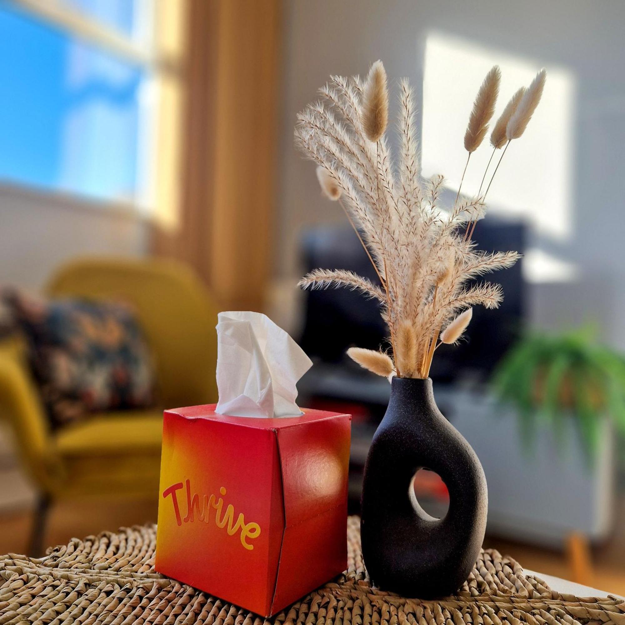 1-Bed Apartment, Close To Kensington Olympia With Free Wi-Fi & Netflix Londyn Zewnętrze zdjęcie